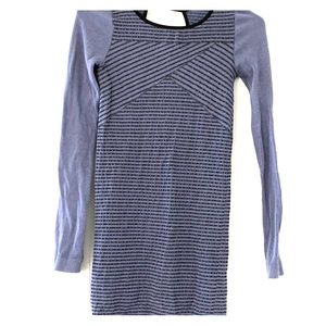 Long sleeve fitted tee